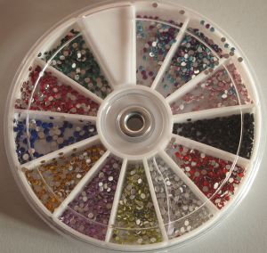 1200 strass d'ongles ronds de différentes couleurs